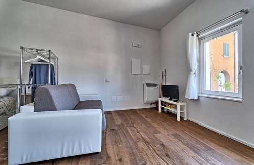 Colico Piano Apartment | Large Studio Apartment with Terrace and Lake View