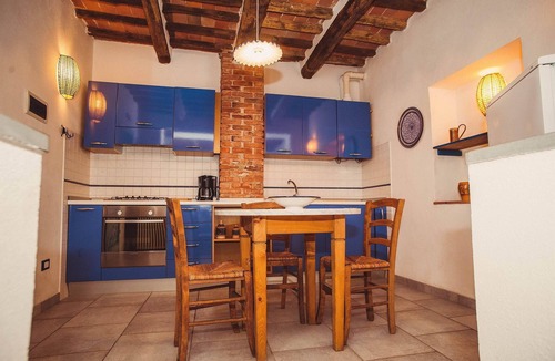 Massa Apartment | Large studio flat,Wi-Fi, residence with pool,view over the coast,E-car charge