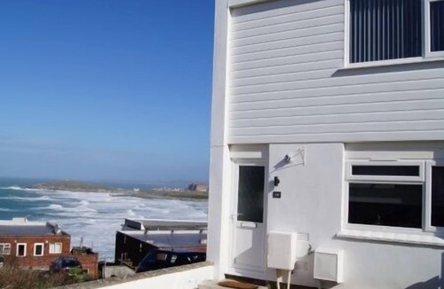 Newquay House | LAST MINUTE AVAILABILITY! Holiday Home In Cornwall - Fistral View Holiday Home
