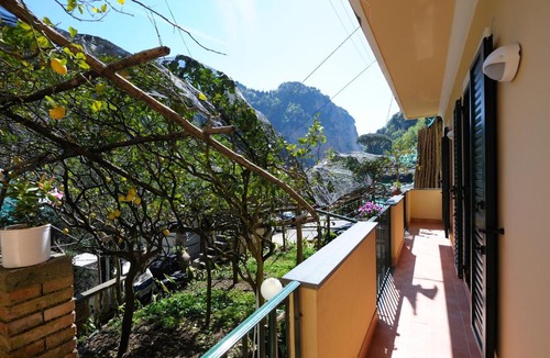 Pogerola Apartment | Lemon Garden