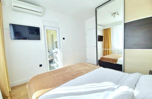 Cacak Apartment | Linden Avenue Apartment - self check in