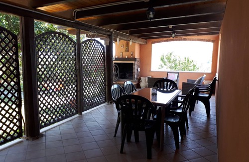 Agliano Terme House | LITTLE FROG on UNESCO Piedmont Langhe Monferrato WINE HILLS. Garden BBQ pingpong