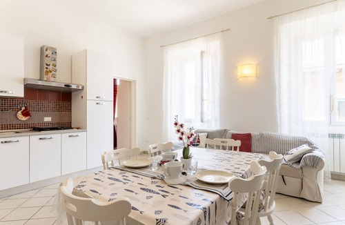 Livorno Apartment | Livorno Lovely Sea View Apartment