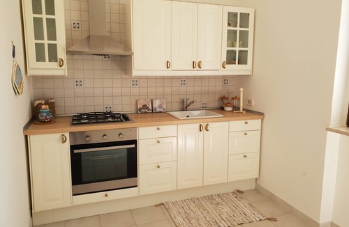 Pulsano House | located about 2 km from the sea acasadiemy is the ideal place for families