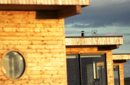 John O'Groats Cottage | Lodge 22 - 3 Bed Sea-View - a john o'groat that sleeps 6 guests in 3 bedrooms