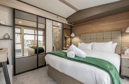St. Andrews House | Lodge No 74 - Stewart's Resort Cameron