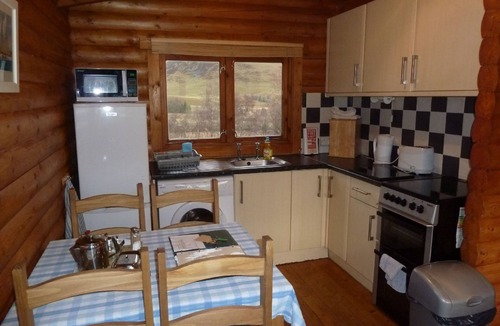 Spittal of Glenshee Cabin | Log Cabin with Hot Tub | Sleeps 4 | In the Cairngorm National Park | Accepts Dogs
