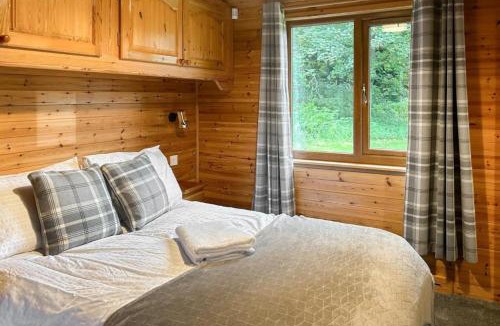 Rowardennan Ski Chalet | Lomond View Lodge