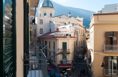Castellammare di Stabia Apartment | Lorely's guest House