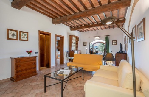 Ponte di Gabbiano Apartment | Lovely apartment for 5 people with pool, WIFI, A/C, TV and pets allowed, close to Siena