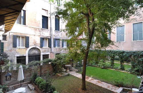 San Marco Apartment | Lovely and quite apartment with garden in the heart of Venice