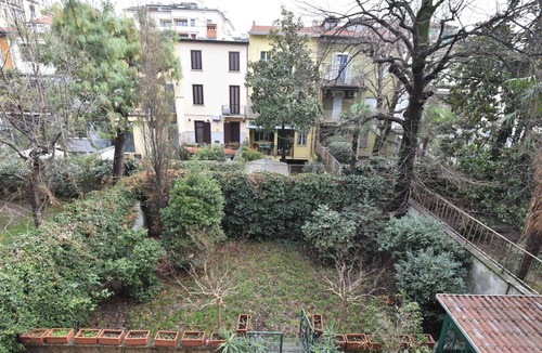 Milan Apartment | Lovely apartment for 10 guests with WIFI, A/C, TV and balcony