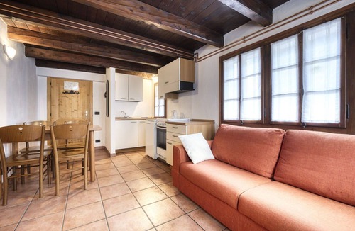 Macugnaga Apartment | Lovely apartment for 6 people with TV, pets allowed and panoramic view