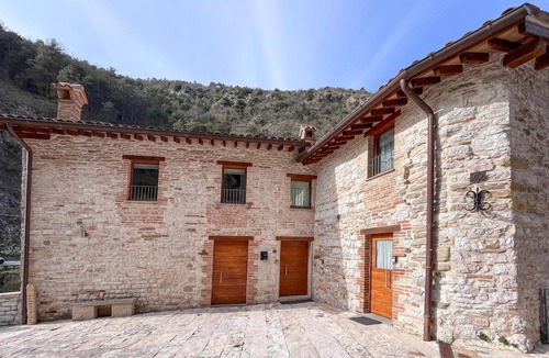 Gubbio Apartment | Lovely apartment in Gubbio with WiFi