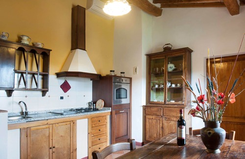 San Gimignano Apartment | Lovely apartment for 4 guests with pool, WIFI, A/C, pets allowed and panoramic view