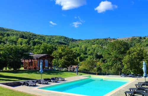 Porrena Villa | Lovely country house with private pool and garden