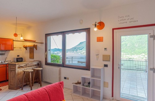 Pognana Lario Apartment | Lovely Lake View Apartment with Terrace