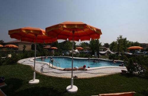 Bondeno Resort | Lucciole Nella Nebbia