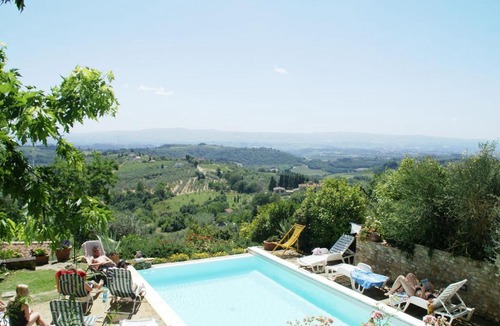 Magliano House | Lush Holiday Home in Tavarnelle Val di Pesa with Shared Pool