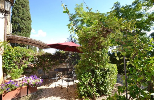 Magliano House | Lush Holiday Home in Tavarnelle Val di Pesa with Shared Pool