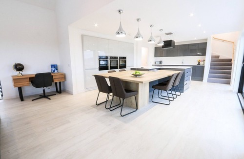 Broadford House | Luxury 3 bed/4 bath home in Broadford, Isle of Skye