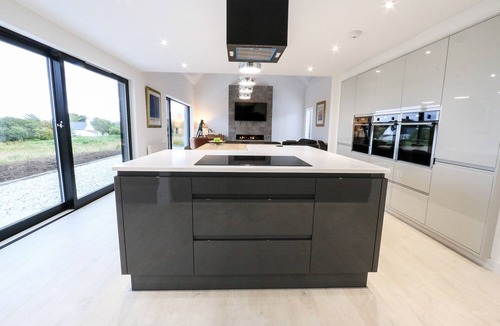Broadford House | Luxury 3 bed/4 bath home in Broadford, Isle of Skye
