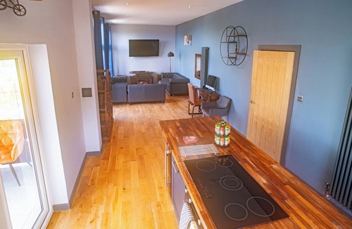 Isle of Skye House | Luxury 4 Bdrm Seaview Cottage by the Fairy Pools