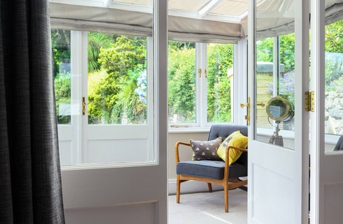 Charlestown House | Luxury and spacious family home steps away from UNESCO world heritage harbour