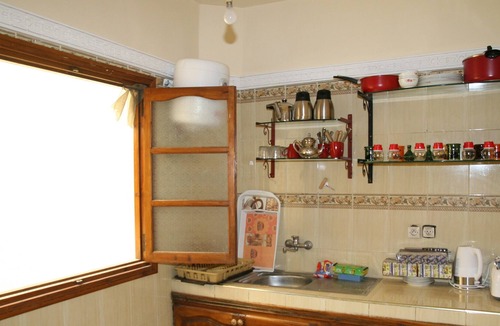 El Hara Villa | Luxury Apartment with air conditioning & just 1 minute walk to Hammam & Shops.