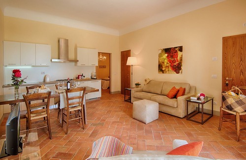 Panzano in Chianti Apartment | Luxury Chianti between Grapes - Apartment for 3 people in Panzano