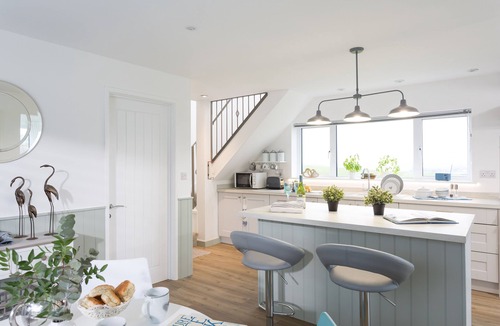 Little Petherick Cottage | Luxury, romantic Cottage for 2 Nr Padstow with pretty garden and lovely views