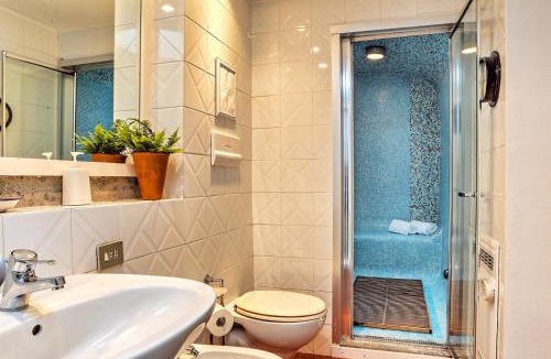 Lake Garda Villa | Luxury Villa Lanuvio - Piscina e Hammam by Flatinrome