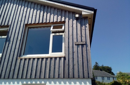 Tobermory House | Lyndale - Located in Upper Tobermory with fabulous views