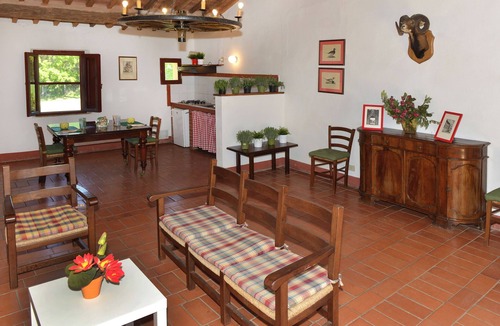Guasticce Other | Magnificent and large apartment in the Tuscan countryside