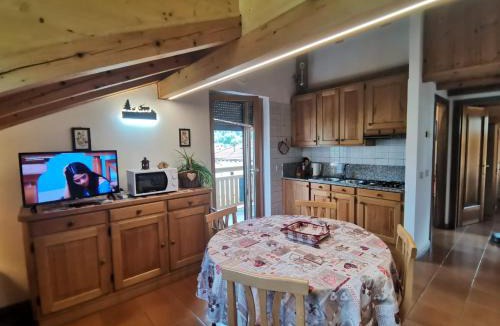 Dimaro Apartment | Mansarda a Carciato, trilocale in montagna