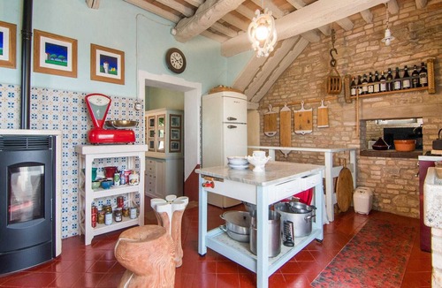 San Angelo Villa | Mansion in Vallefoglia with Pool and Panorama