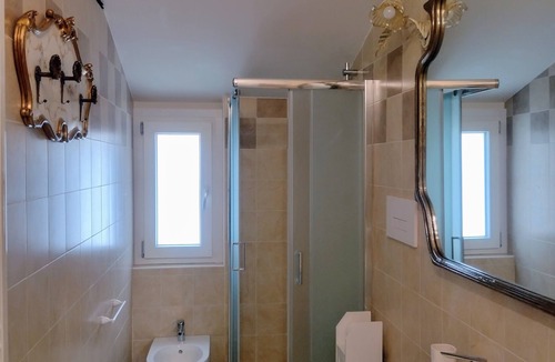 Villongo Apartment | Masha's attic, three-room apartment 5 min from Lake Iseo