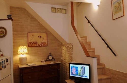 The Trulli of Alberobello Apartment | Miratrulli Apartment, in the center of Alberobello, with panoramic views of the Trulli.
