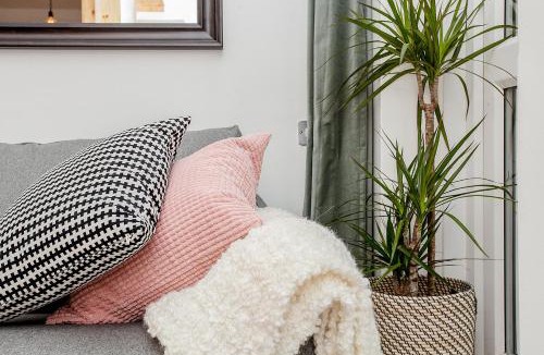 Finsbury Apartment | Modern Central 1BD Flat in Clerkenwell - sleeps 4!