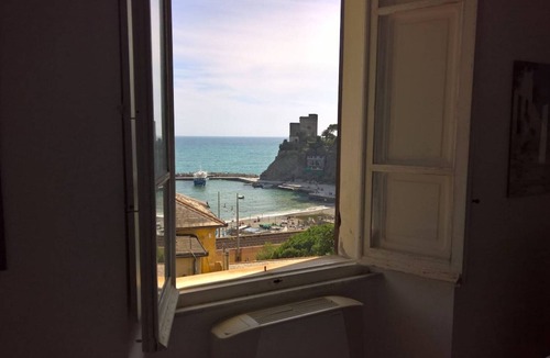 Borgo Antico Apartment | MONTEROSSO OT Servano 13 Standard Villa (CIN IT011019C2LI6PJTWI)
