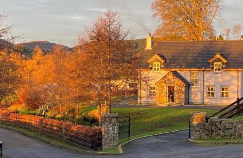 Newry House | Mountain View Retreat in Rostrevor With hot Tub