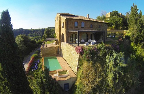 Petrognano Villa | My Rental Homes - Villa Granai with private pool and typical Italian garden