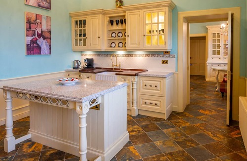 St. Andrews House | Near St Andrews Mansion House , Hot Tub 6 Acre Garden