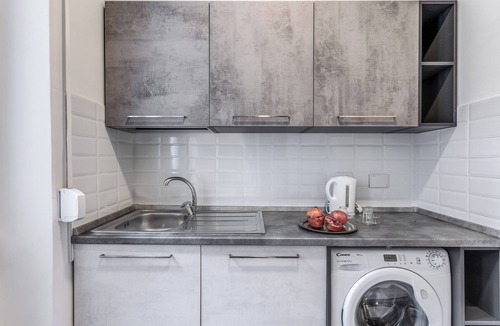 Aurelio Apartment | New and cozy apartment just minutes from Vatican City