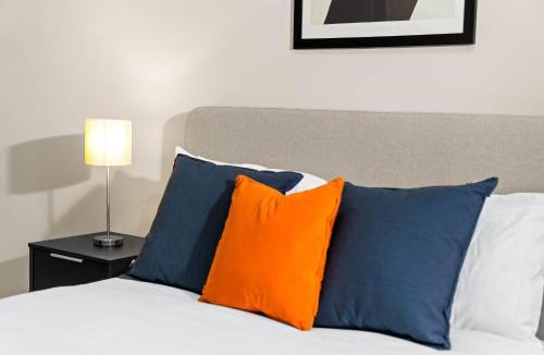 Sheldon Apartment | New Build 1 Bed Apt - Sheldon, Birmingham - Coventry Rd - Close to Birmingham Airport, Solihull, National Exhibit Centre, Jaguar and more