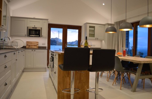 Sennen Cove House | NEW LISTING Stunning new Cornish house with sea views, few minutes walk to beach