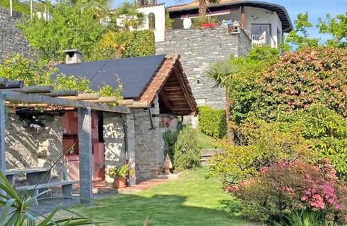 Minusio House | Newly renovated detached house on a sunny slope above Locarno with panoramic views