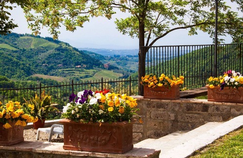 Poggio Alla Croce Other | Nice apartment for 4 guests with A/C, WIFI, TV, patio and panoramic view, close to Greve In Chia.