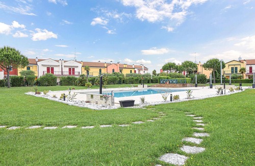 Aprilia Marittima Apartment | Nice apartment in Aprilia Marittima