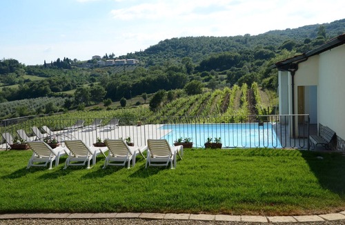 Capolona Apartment | Nice apartment for 2 guests with pool, WIFI, TV, pets allowed and panoramic view, close to Arezzo